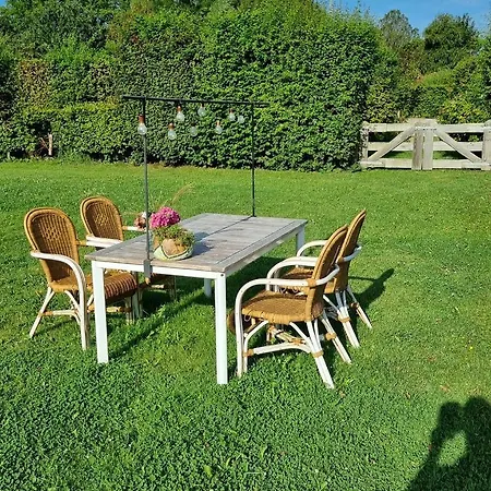 Bed & Breakfast De Dijk 3*