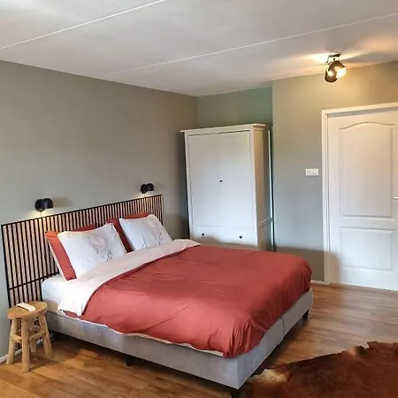 De Dijk Bed and Breakfast
